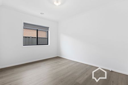 11 Tanby Drive Huntly VIC - Photo 3