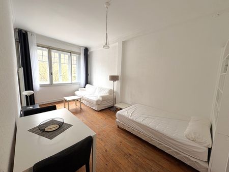 Location Appartement 1 pièce 31m² - Photo 2