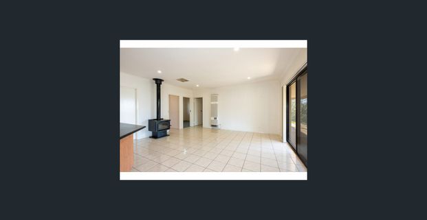 SPACIOUS FAMILY LIVING - Photo 1