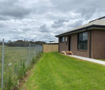 Brand New Modern Home in Menangle Park,2 Rooms Granny Flat Availabl... - Photo 6