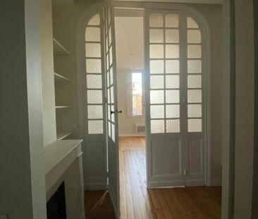 Location Appartement 1 pièce 28m² BORDEAUX 33000 - Photo 3
