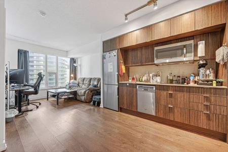 For Lease - 10 York Street Unit# 1002, Toronto, Ontario - Photo 2
