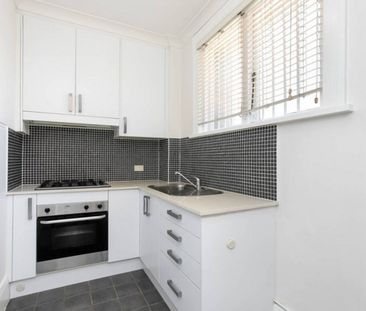 7/12 East Crescent Street, McMahons Point NSW 2060 - Studio For Ren... - Photo 3