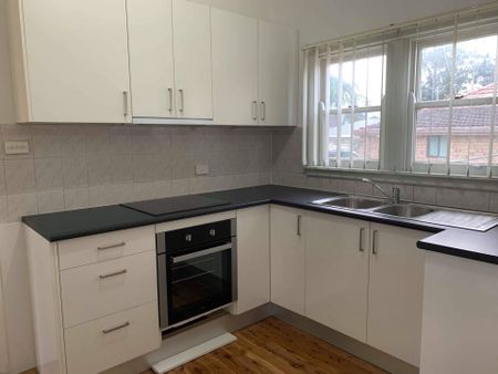 2 BEDROOM HOME WITH AIR CONDITIONING - Photo 5