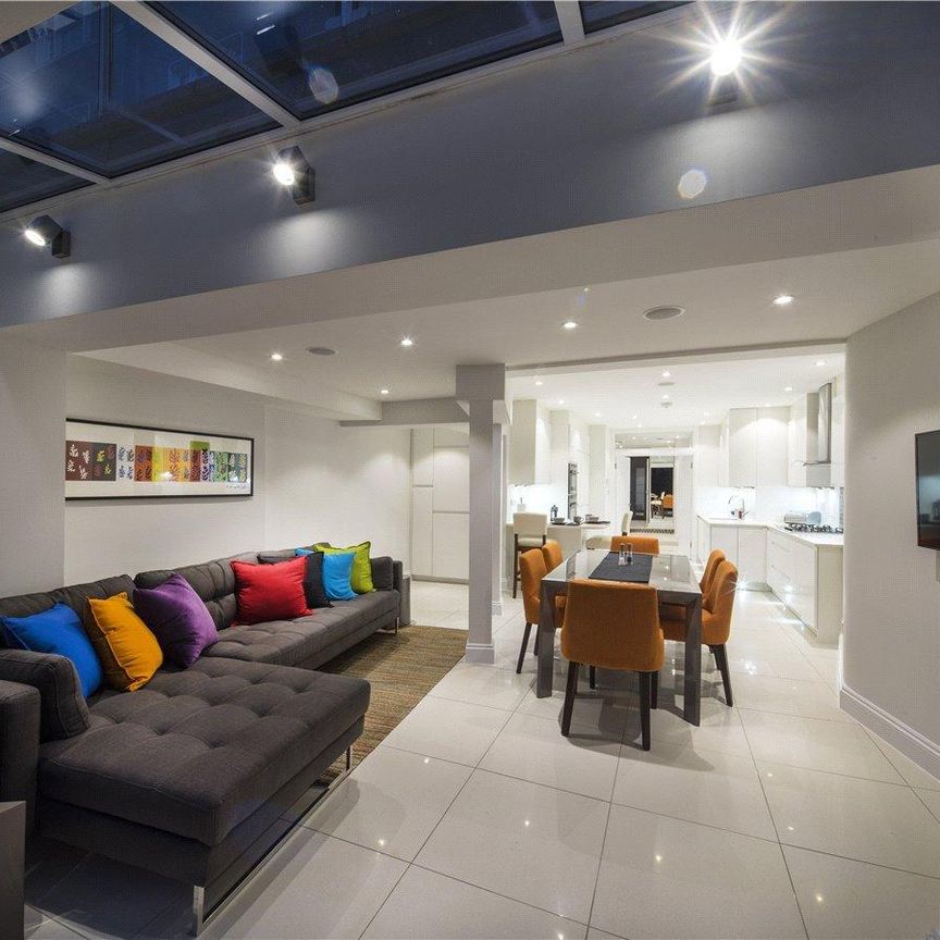 4 bedroom terraced house to rent - Photo 1