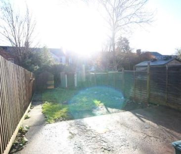 1 bedroom house of multiple occupation to rent - Photo 6