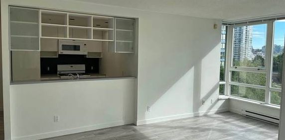 DT Vancouver One Bedroom and Den for rent - Photo 2