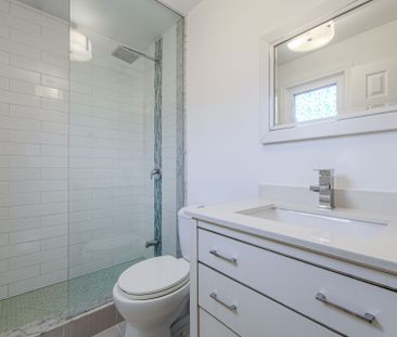 For Lease - 1020 Roxborough Drive, Oakville, Ontario - Photo 1