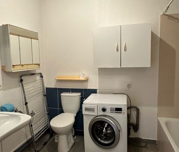 Location Appartement 1 pièce 33m² TOULON 83100 - Photo 5