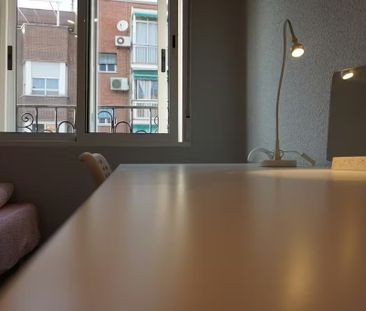 Calle de Venancio Martín, Madrid, Community of Madrid 28038 - Photo 6