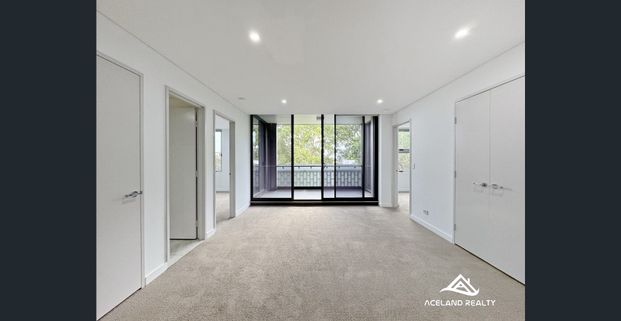 Modern 2-Bed, 2-Bath Apartment in the Heart of Waterloo - Photo 1