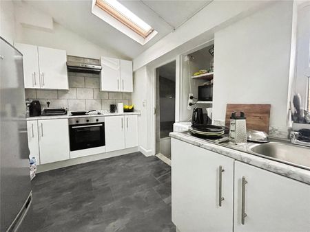 Spring Rise, Egham, Surrey, TW20 9PS - Photo 5