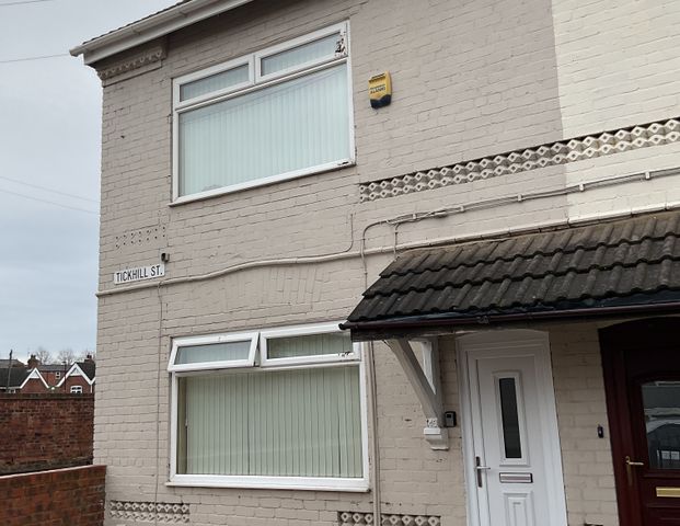 Tickhill Street Room 5 - Photo 1