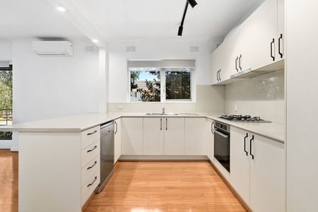 20/3 Kireep Road, Balwyn VIC 3103 - Photo 4