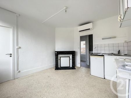 Location Appartement 1 pièce 28m² TROYES 10000 - Photo 3