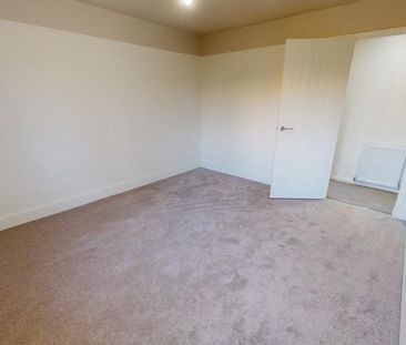 3 bedroom flat to rent - Photo 6