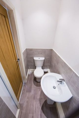 Flat 3, 27 Richmond Road, Headingley, Leeds - Photo 3