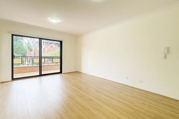 NEWLY RENOVATED - Spacious & Updated 2-Bedroom Unit in the Heart of Carlton - Photo 1
