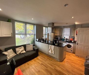 1 bedroom in a house share to rent - Photo 6