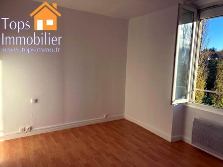 Location Appartement 3 pièces 51m² VILLEFRANCHE DE ROUERGUE 12200 - Photo 3