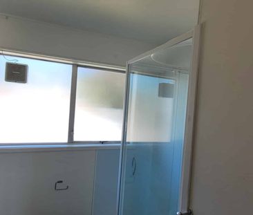 Hey hey its Albert! - Photo 3