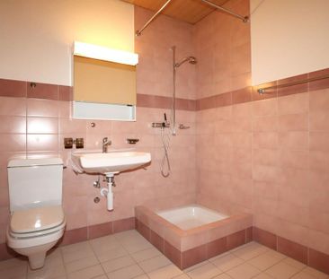 Schöne grosse und helle Wohnung mitten im Städtli - 1 Monat Gratis - Foto 4