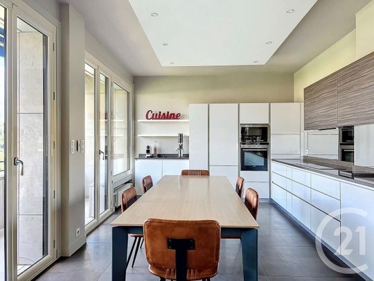 Appartement • Lyon 6ème - Photo 1