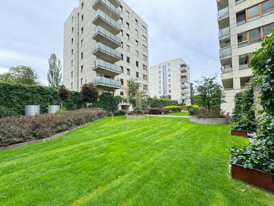 Zamknięte osiedle | Ochrona | Garaż | Balkon - Photo 1