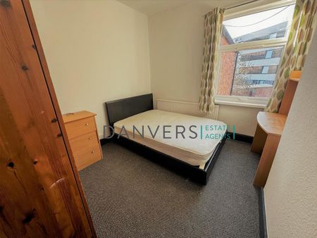 3 bedroom terraced house to rent - Photo 4