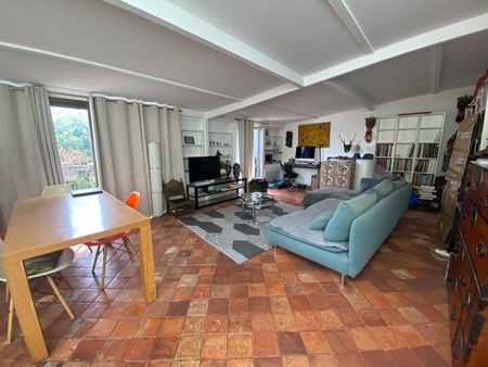 Location Appartement 4 pièces 89m² - Photo 2