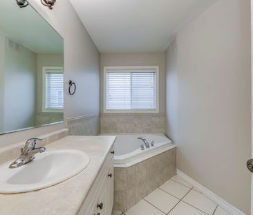 For Lease - 11 Frankfurt Street Unit# (Upper), Kitchener, Ontario - Photo 4