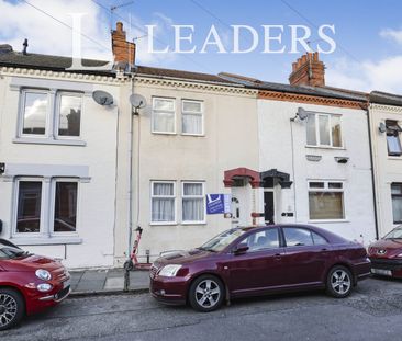 4 bedroom terraced to rent Perry Street, Northampton, Northamptonsh... - Photo 1