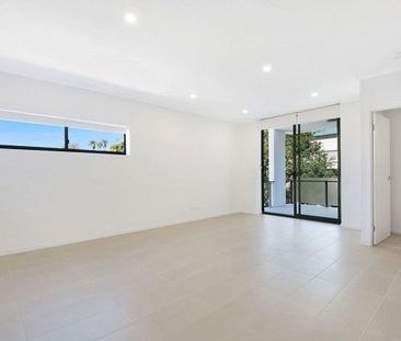 UNFURNISHED 2 BEDROOM APARTMENT - BOWEN HILLS - Photo 3