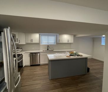 For Lease - 176 Queensdale Avenue Unit# Lower, Hamilton, Ontario - Photo 1