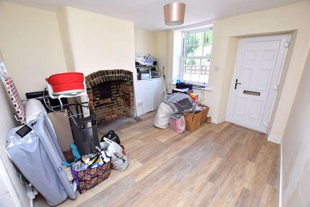 2 bedroom terraced house to rent - Photo 1