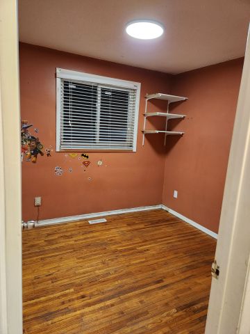 For Lease - 49 Elmvale Crescent, Toronto, Ontario - Photo 2