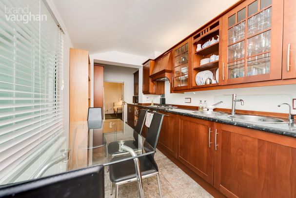 6 bedroom semi-detached house to rent - Photo 1