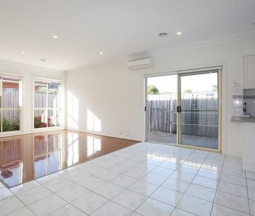 3/25 Finchley Avenue, Glenroy VIC 3046 - Photo 4