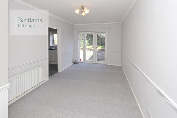 2 bedroom semi-detached bungalow to rent - Photo 1