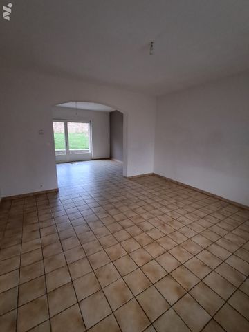 Maison d'habitation - HASPRES - Photo 2