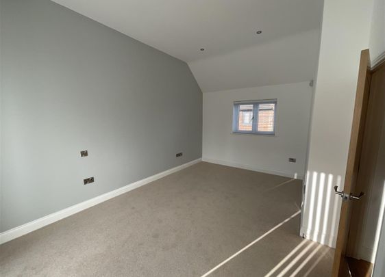 2 bedroom bungalow to rent - Photo 1
