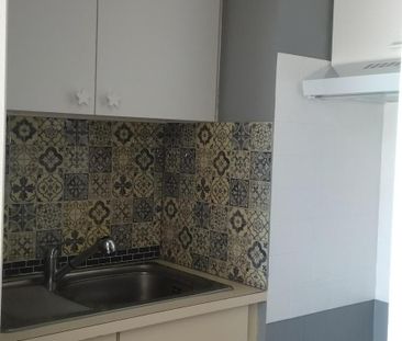 Location Appartement 1 pièce 31m² ST NAZAIRE 44600 - Photo 4