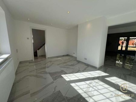 Brabazon Road, TW5 - Photo 3