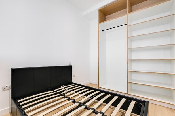 Apt Parkview, Brentford, TW8, London - Photo 1