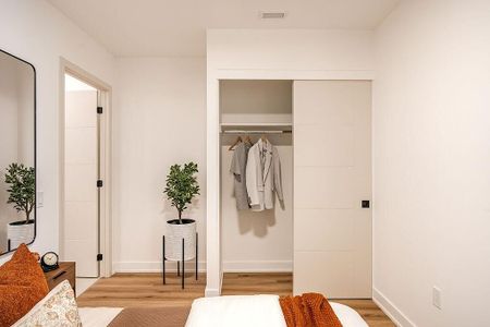 360 Laurier West - Photo 3