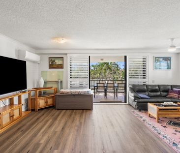 Absolute Beachfront Living – Resort-Style Coastal Lifestyle! - Photo 3