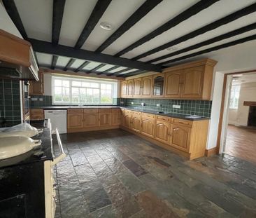 4 bedroom detached house to rent - Photo 6