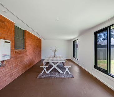 Spacious 3-Bedroom Home with Large Entertaining Area - Photo 2