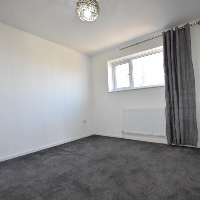 4 bedroom terraced house to rent - Photo 1