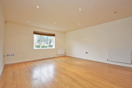Dacres Road, London, SE23 - Photo 2